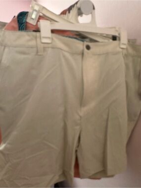 Margaritaville Men's Light Khaki Chino Shorts
